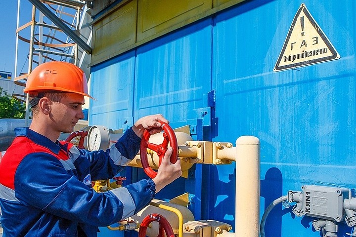 Политологи объяснили последствия расторжения контракта на транзит газа между Россией и Румынией