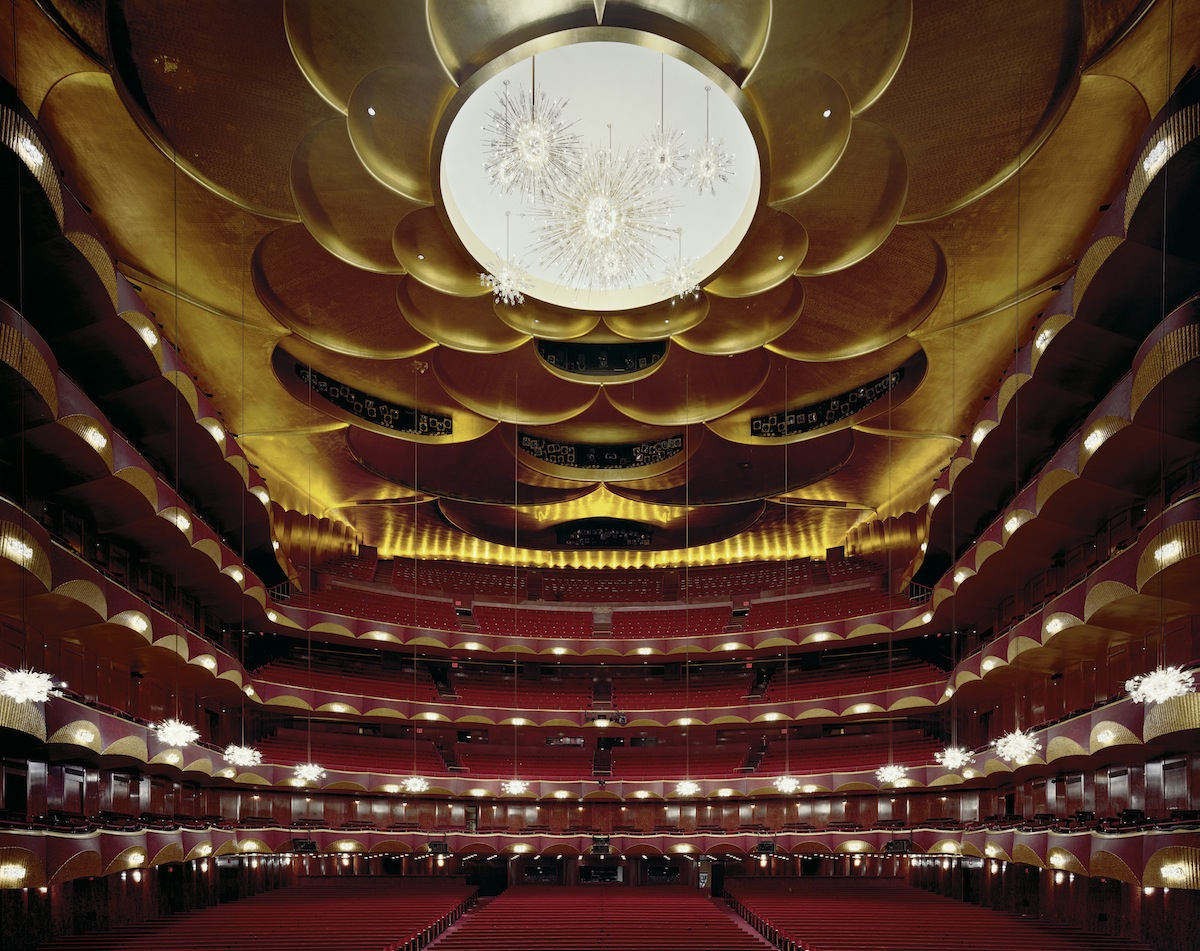 Оперный театр – гордость и достояние любого города.