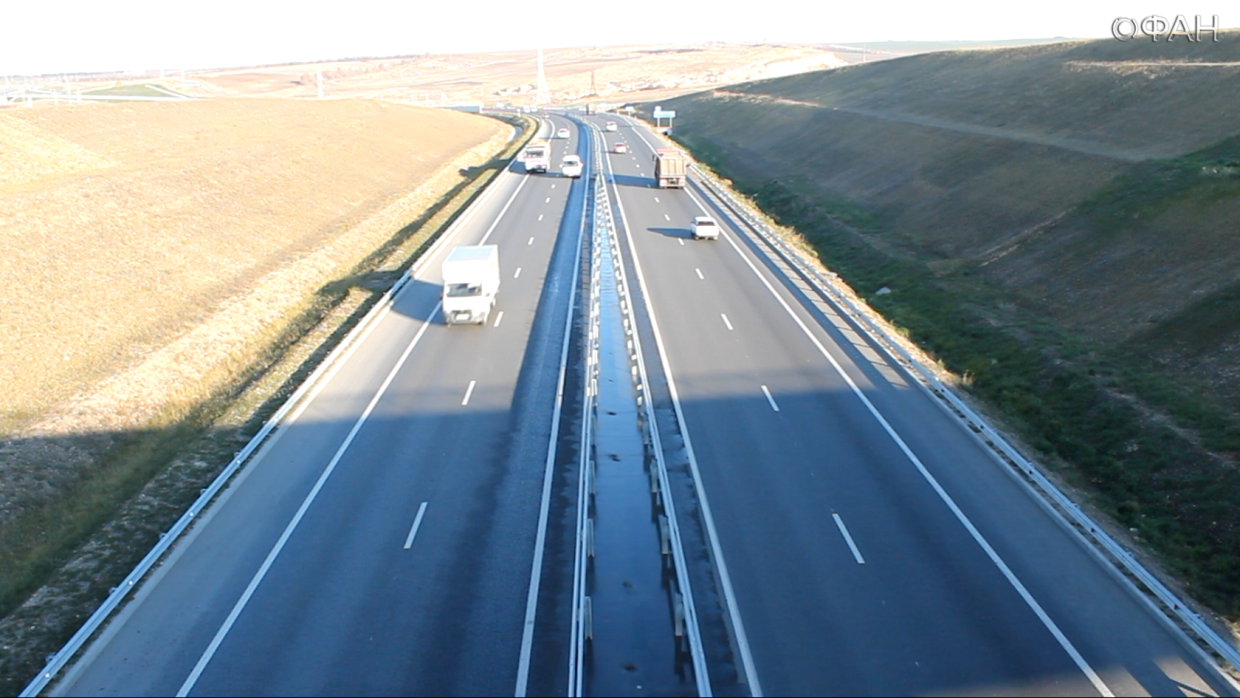 «Таврида» стала спасением для Крыма: туристы оценили качество дорог на полуострове Общество