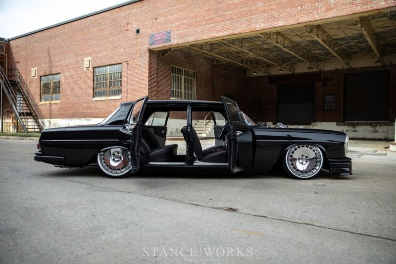 Американцы превратили классический Mercedes-Benz в безумный кастом Американцы превратили классический Mercedes-Benz в безумный кастом авто,автомобиль,автоновости,НОВОСТИ,тюнинг