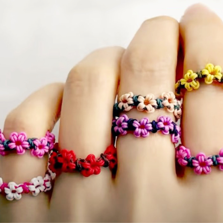 Как сделать кольцо с цветами в технике макраме