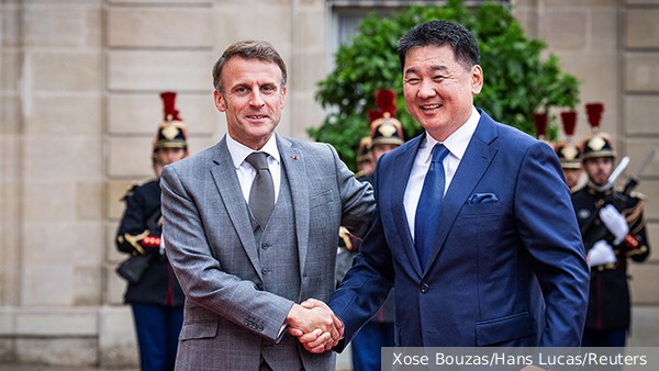 Сосед России заменит французам Африку