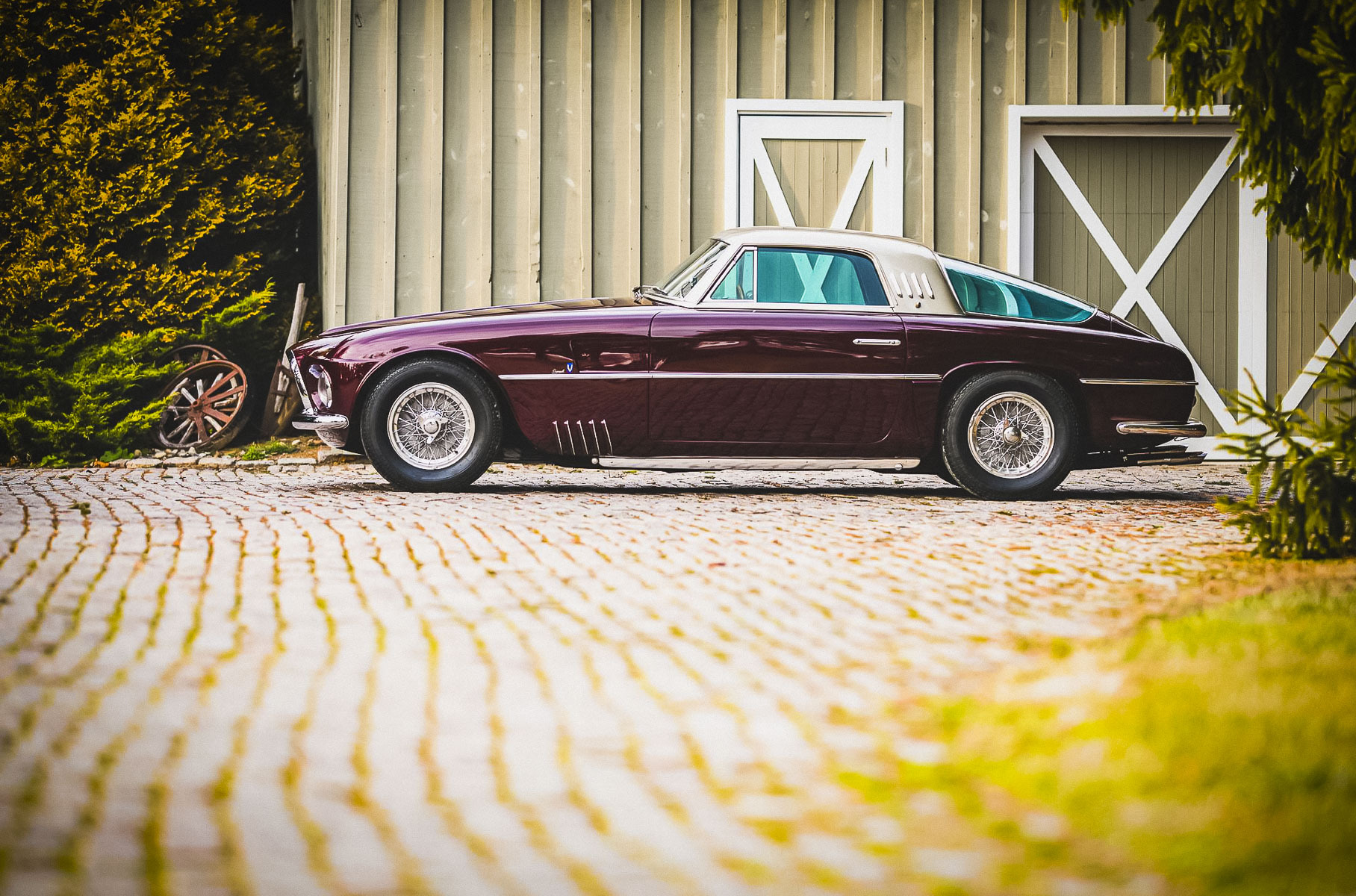 Один из двух Ferrari 375 America пустят с молотка за 250 миллионов рублей Один из двух Ferrari 375 America пустят с молотка за 250 миллионов рублей Новости