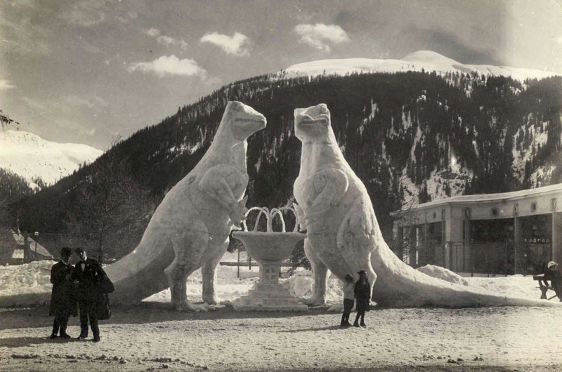 Одни из победителей конкурса снежных скульптур в Давосе, 1914 год, Швейцария история, фото