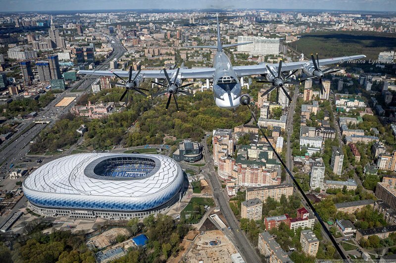 Москва из кабины самолета Ил-78 Москва из кабины самолета Ил-78