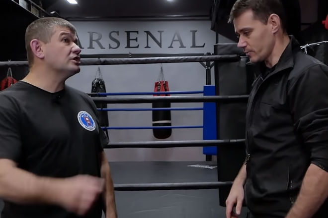 Извор: школа русского рукопашного боя против спецназа би