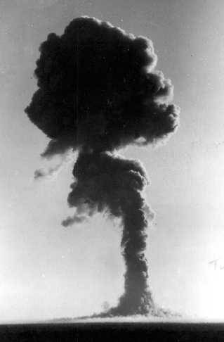 История австралийского танка «Центурион»: уцелел в ядерном испытании и воевал во Вьетнаме История австралийского танка «Центурион»: уцелел в ядерном испытании и воевал во Вьетнаме оружие