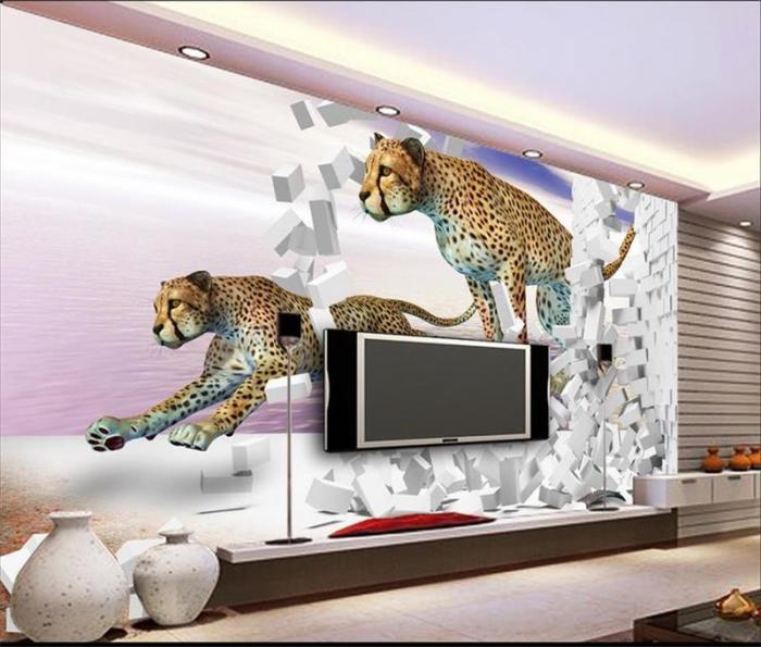 Современные обои, украшенные двумя леопардами, в современном интерьере гостиной комнаты. 