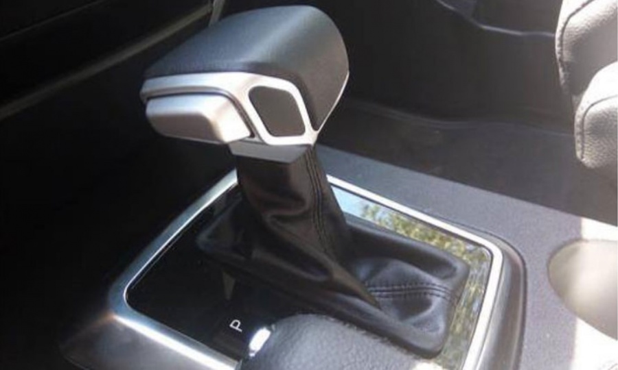 Первые ФОТО Патриота с заводским «автоматом»