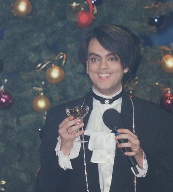 Яркие и редкие кадры отечественных знаменитостей, сделанные в 90-е годы 90-е,звезды,знаменитости,шоу-бизнес