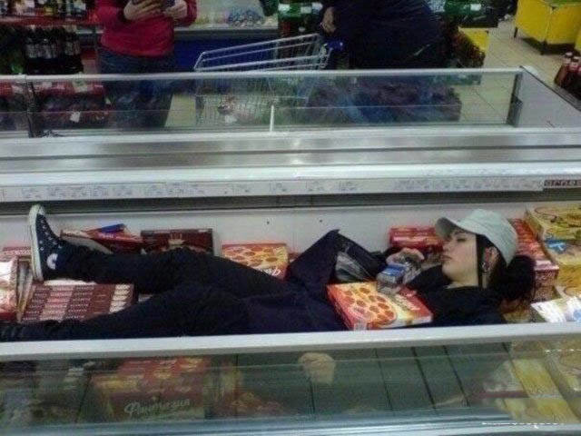 Сумасшедшие девушки девушки, прикол, сумашедшие девушки, юмор