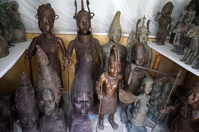 Аутентичный рынок в Нигерии 