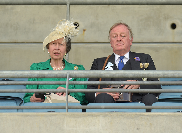 Второй день Royal Ascot: принц Эдвард, Софи Уэссекская, принц Чарльз и другие гости скачек Монархи,Британские монархи