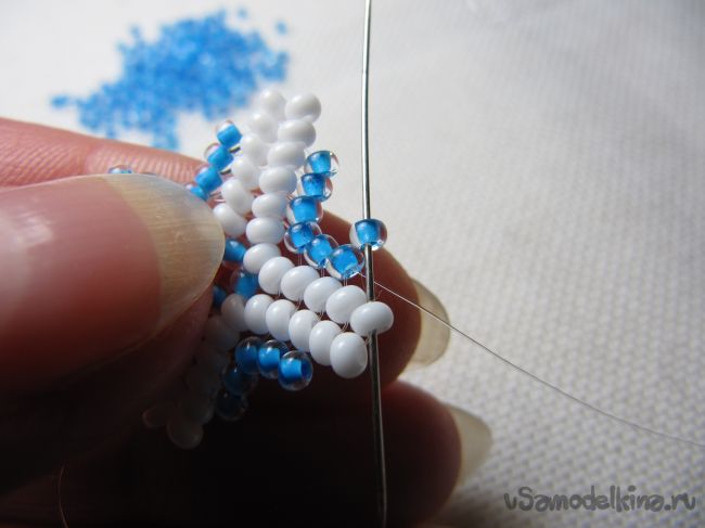 Браслет из бисера «Снежная королева» 