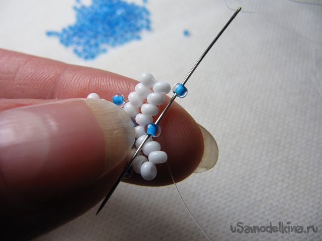 Браслет из бисера «Снежная королева» 