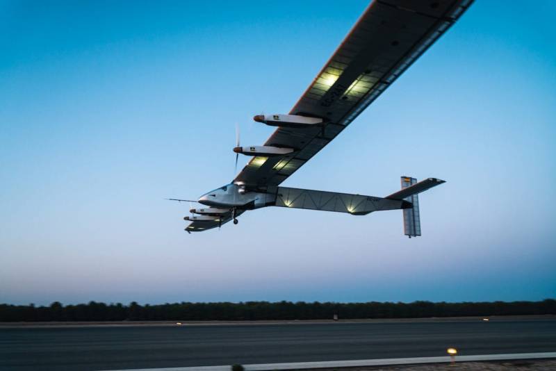 Самолет Solar Impulse 2 станет «атмосферным спутником» для ВМС США Самолет Solar Impulse 2 станет «атмосферным спутником» для ВМС США оружие