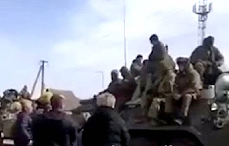 «Никакого плена, не желайте никого!» Как встречают российских военных жители освобожденных территорий Украины