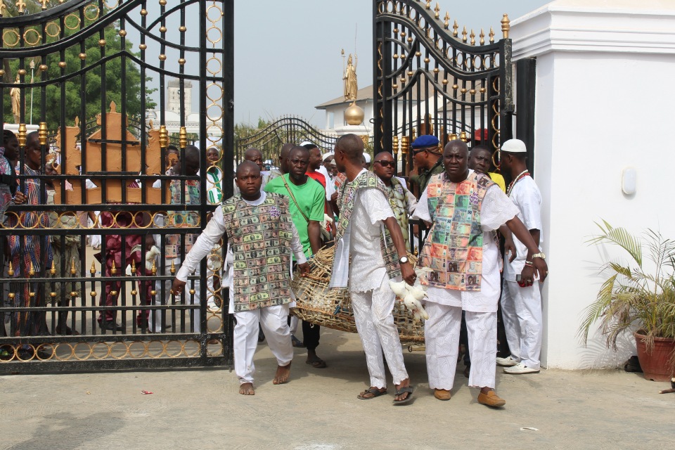 Фестиваль Бога коммерции и торговли в городе Ифе Фестиваль Бога коммерции и торговли в городе Ифе