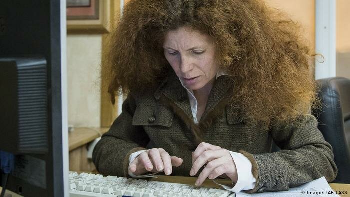 Новые идеи Юлии Латыниной: откровения филолога Новые идеи Юлии Латыниной: откровения филолога