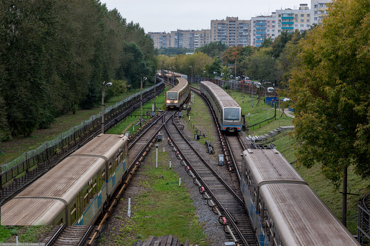 Метро фили старые