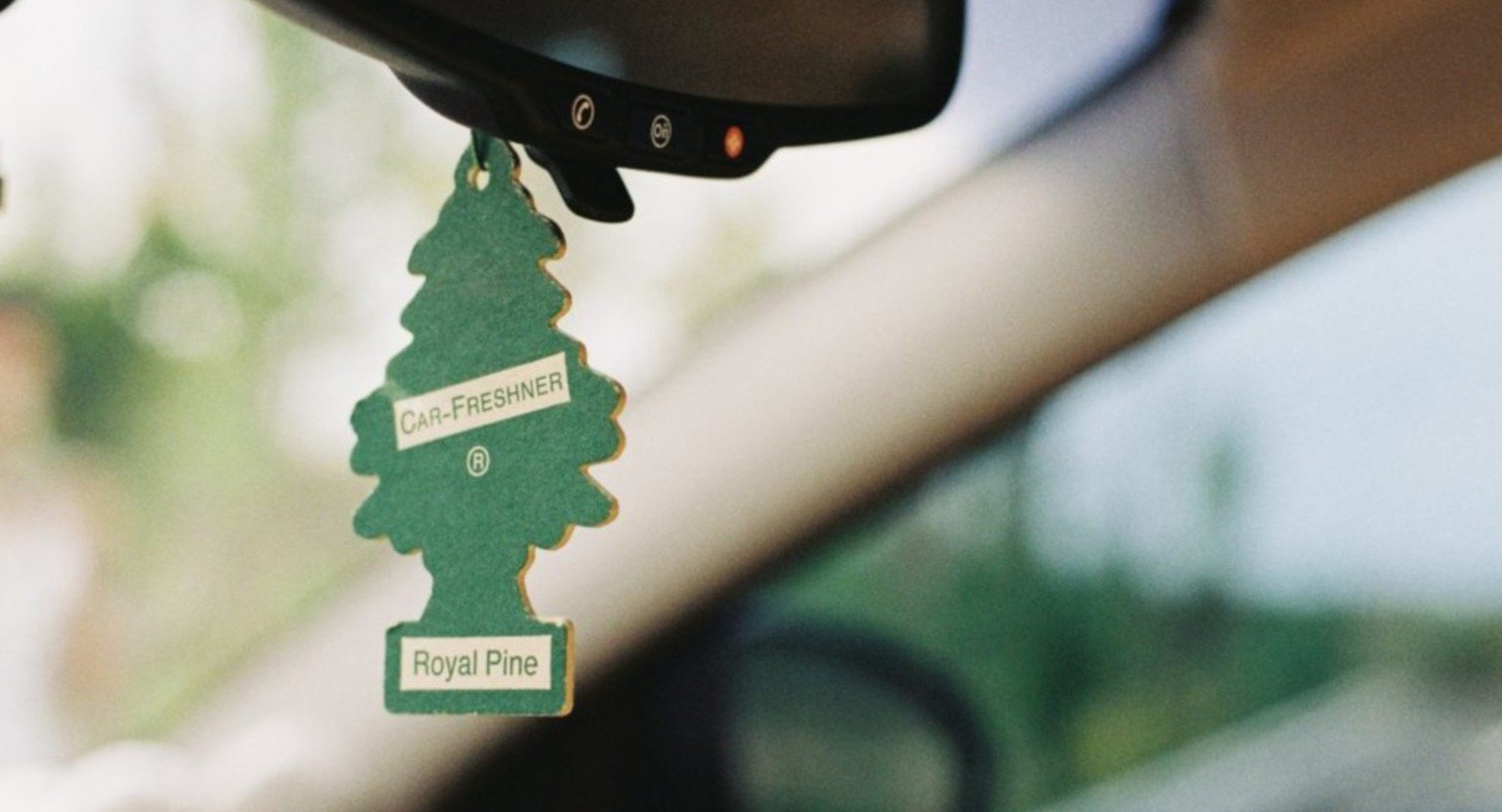 Насколько безопасны ароматизаторы в автомобиле?