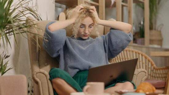 Свой голос в записи — это ужас: простое объяснение, почему мы так не нравимся себе на видео