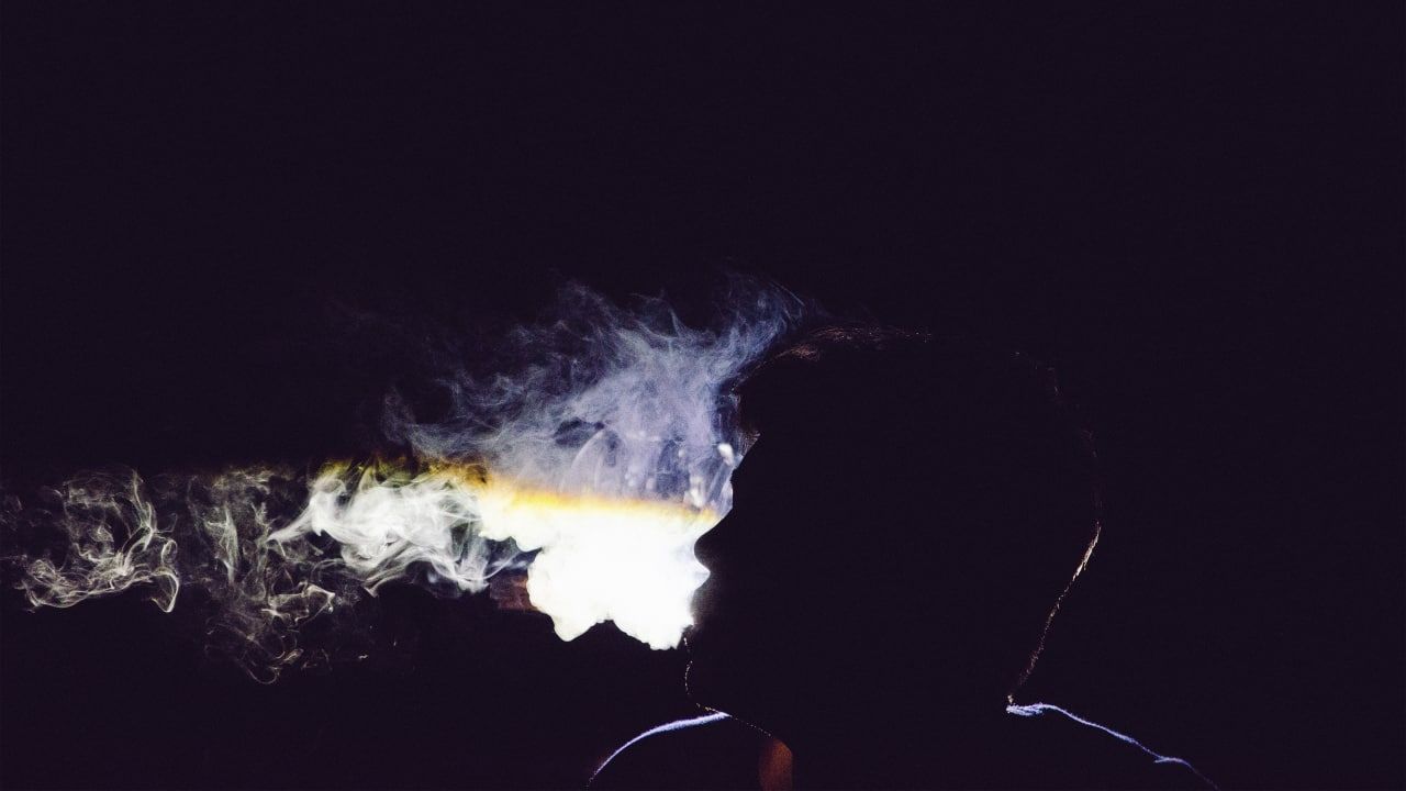 Эксперт Лоскутов исключил подорожание сигарет из-за использования новой бумаги