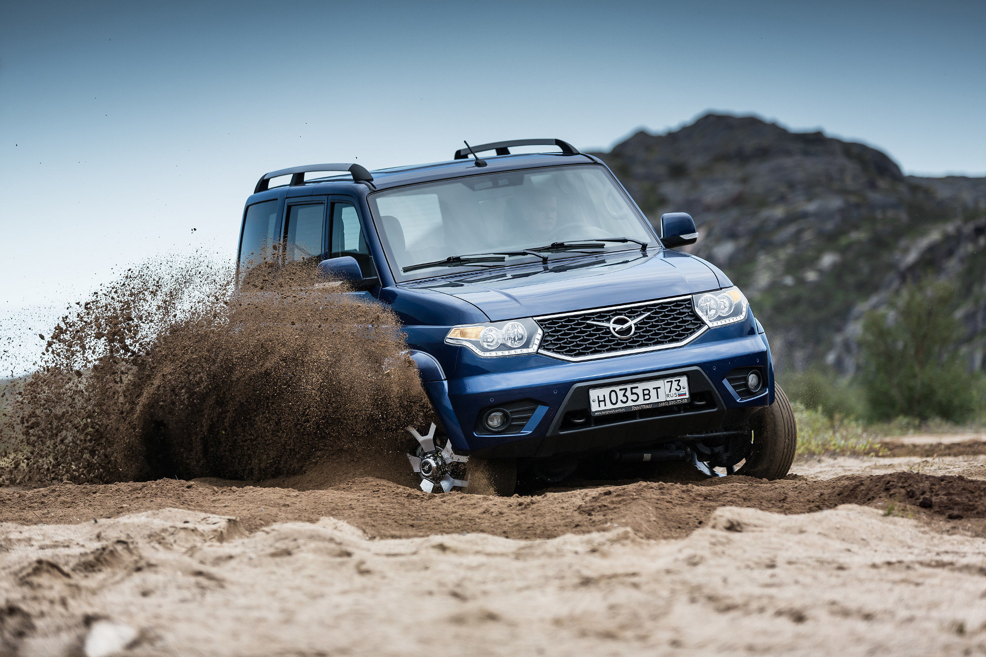 Первые ФОТО Патриота с заводским «автоматом» Первые ФОТО Патриота с заводским «автоматом»