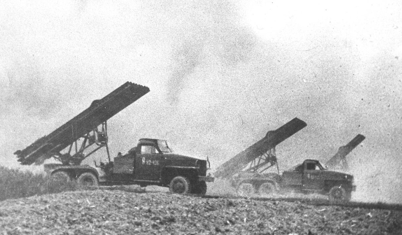 Боевая машина реактивной артиллерии БМ-13 на шасси грузовика «Студебекер»