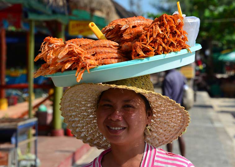 Уличная кухня Камбоджи. Стоит попробовать