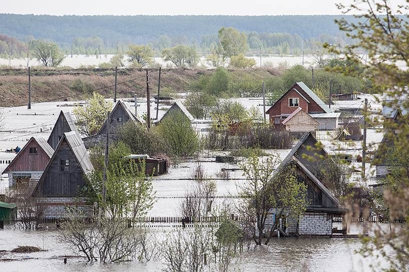 Вода пришла паводок, стихия