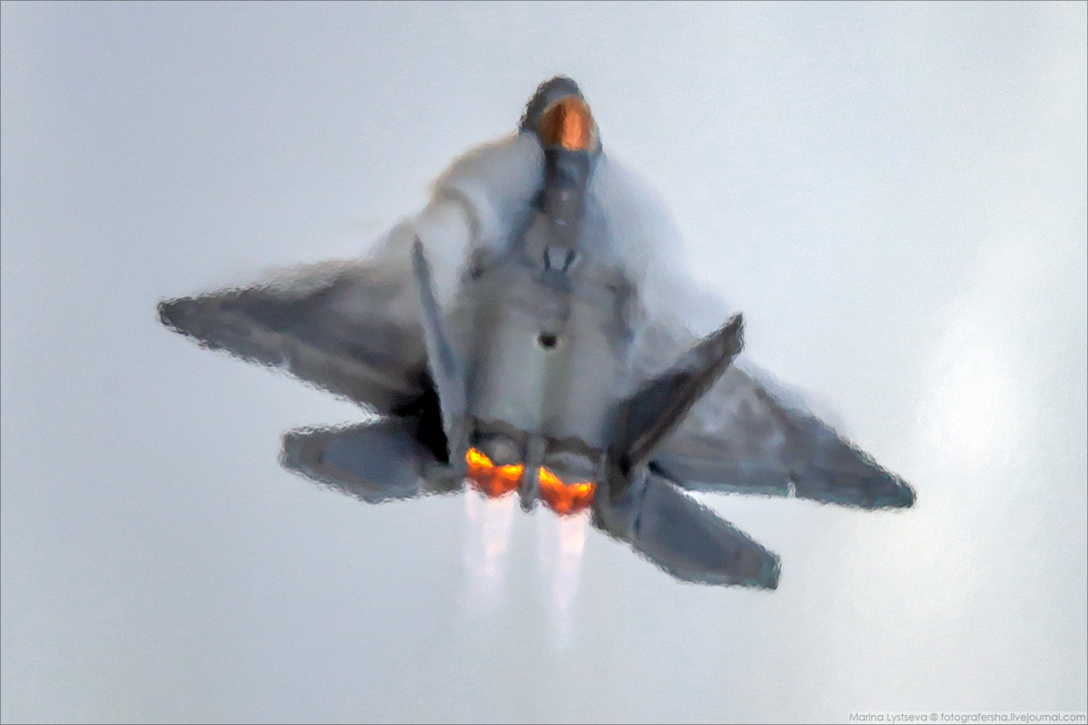 F22 11