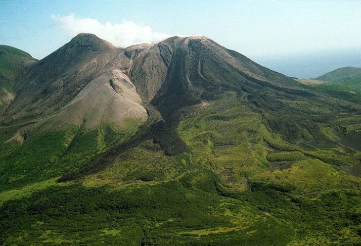 Курильские острова: романтика для истинных путешественников Курильские острова: романтика для истинных путешественников авиатур