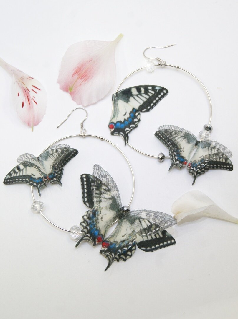 Порхающие украшения: бабочки из шёлка от Анастасии Шачневой декор,идеи и вдохновение,мастерство,творчество,украшения