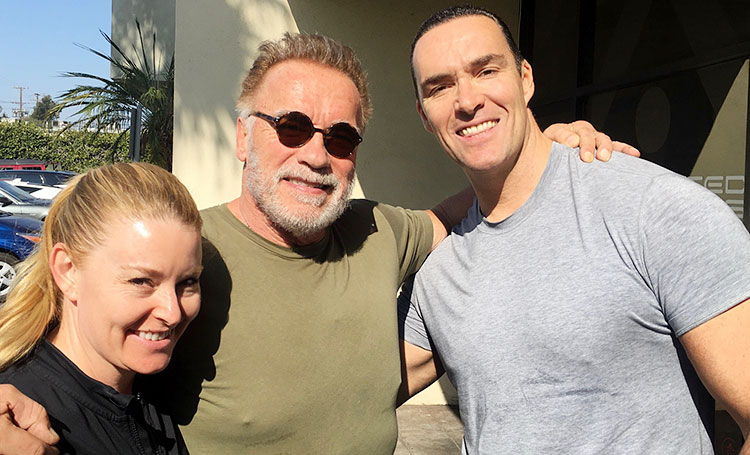 Александр Невский о "Золотом глобусе", Шварценеггере и Хизер Миллиган, а также об оружии Дикого Запада