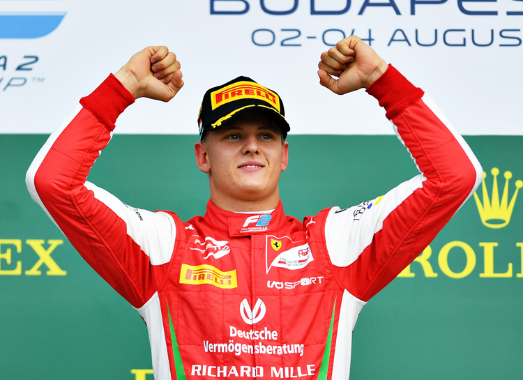 Свершилось: сын Михаэля Шумахера дебютирует в "Формуле-1" Свершилось: сын Михаэля Шумахера дебютирует в "Формуле-1" Дети,Дети знаменитостей