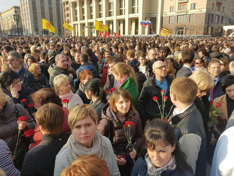 В Москва началась акции памяти жертв теракта в метро Петербурга