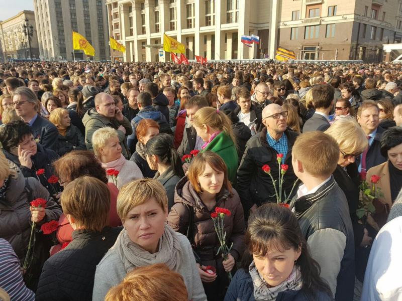 В Москва началась акции памяти жертв теракта в метро Петербурга 