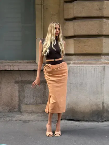 Елена Перминова намекнула на помолвку с бойфрендом Тарасом Романовым Перминова, ПерминоваЕлена, кольцо, Тарас, кольцом, пальце, Лебедевым, соцсетях, РомановЕлена, безымянном, просто, вполне, инфлюенсером, предложение, модель, сделал, всётаки, начал, возможно, возлюбленной