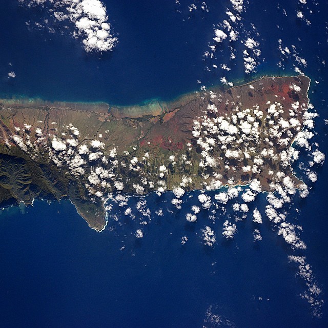  Остров Молокаи - пятый по величине остров Гавайского архипелага Instagram, земля, космонавты