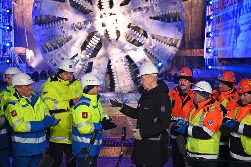 Константин Маслаков доложил Сергею Собянину о завершении тоннелепроходки на БКЛ, декабрь 2021 г. Фото: пресс-служба МИПСТРОЙ 1