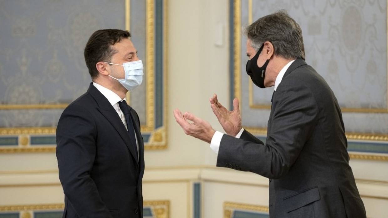 Блинкен обсудил с Зеленским предстоящие дипломатические контакты России и США