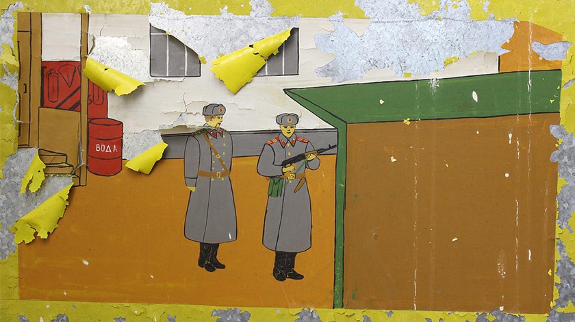 Жить не по уставу Жить не по уставу части, итоге, общем, лейтенант, всяких, очень, нормально, вообще, решили, тогда, неуставные, сослуживец, службы, «старые», который, офицер, решил, призыва, говорил, ничего