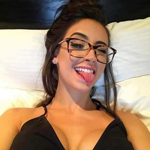 Мужская территория - подборка милых и позитивных девушек для поднятия настроения на весь день красивые фотографии,прикольные картинки,шикарные фотографии