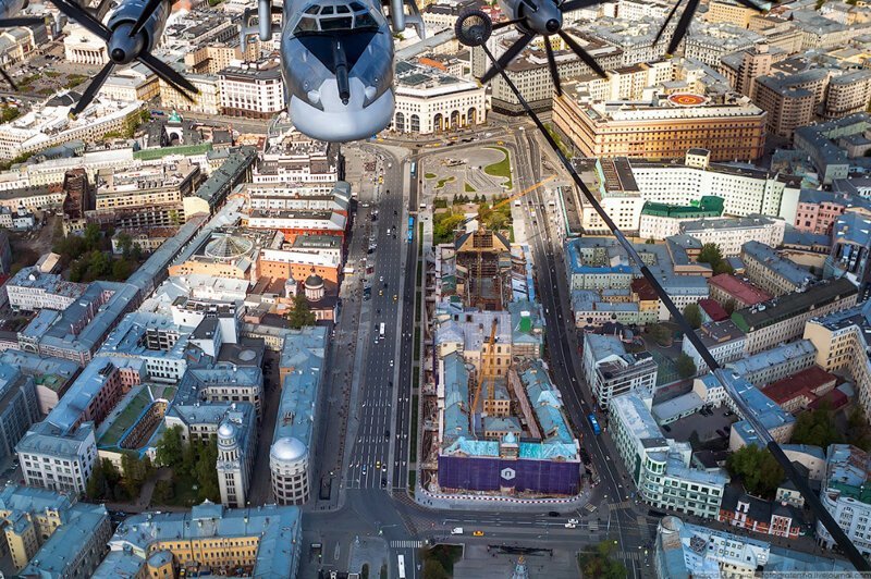 Москва из кабины самолета Ил-78 Москва из кабины самолета Ил-78