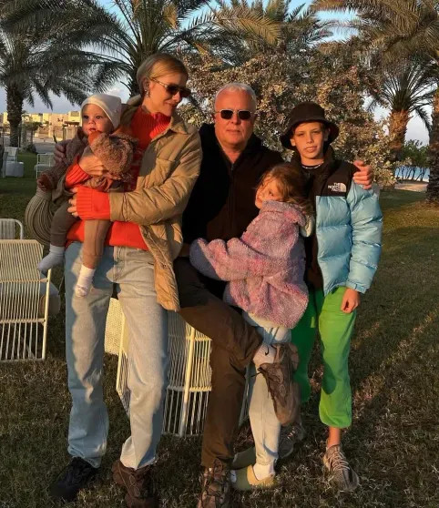 Елена Перминова намекнула на помолвку с бойфрендом Тарасом Романовым Перминова, ПерминоваЕлена, кольцо, Тарас, кольцом, пальце, Лебедевым, соцсетях, РомановЕлена, безымянном, просто, вполне, инфлюенсером, предложение, модель, сделал, всётаки, начал, возможно, возлюбленной