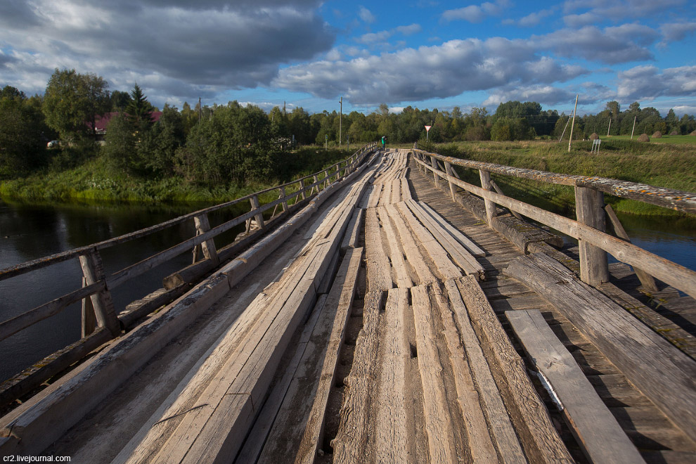 Старинный мост в Архангельской области