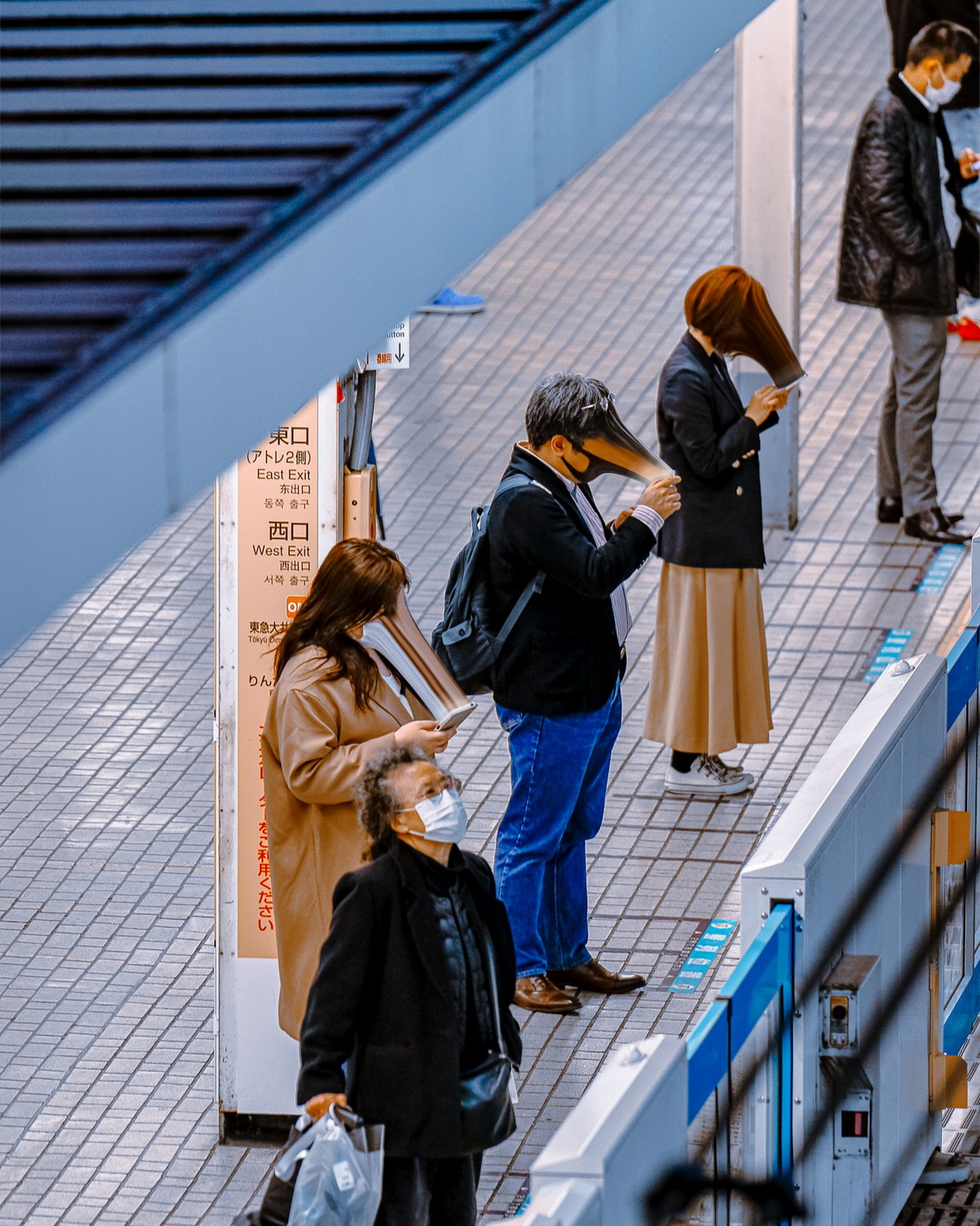 На улицах Токио города, Казуя, фотосъемку, Токио, Японский, площади, своими, аудиторией, делится, Instagram, языке, английском, ведёт, Юноша, Москвой, можно, размеру, сопоставить, интересными, плотность