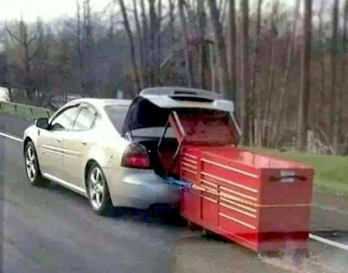 Забавные ситуации на дороге, в которых точно не хотелось бы оказаться автокурьезы