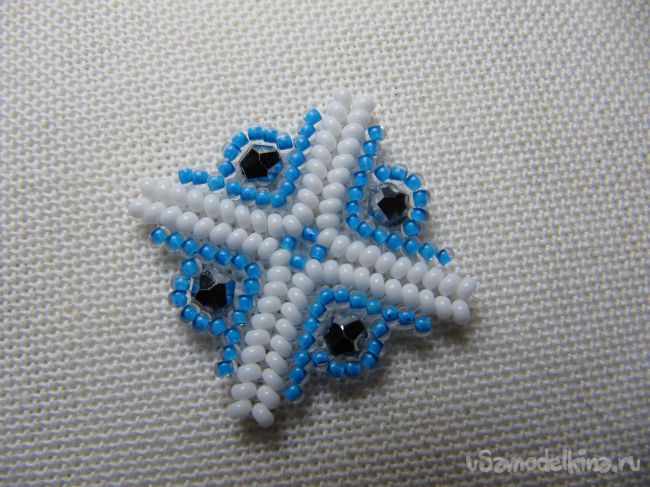 Браслет из бисера «Снежная королева» 